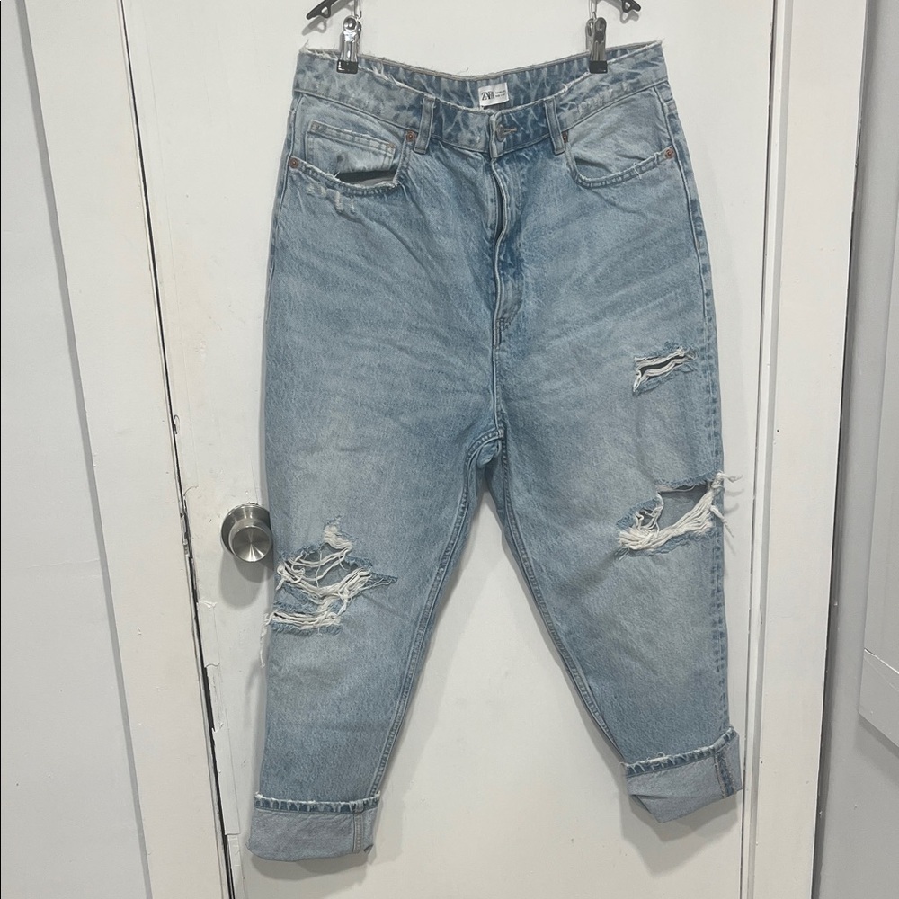 Zara Relaxed Fit Light Blue Jeans 14